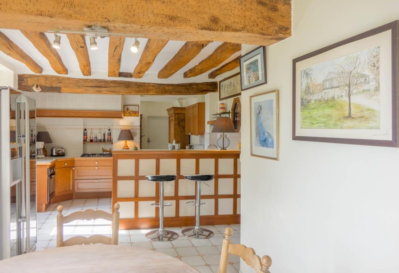 Maison Chaleureuse De 4 A 12 Personnes Neuville-aux-Bois Екстериор снимка